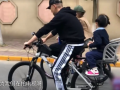 爸爸骑车恶搞视频，爸爸骑车恶搞视频大全
